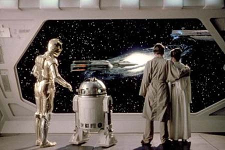 Классический момент из фильма "Империя наносит ответный удар". На фото: R2-D2, C3PO, Люк Скайвокер и принцесса Лейя Органа